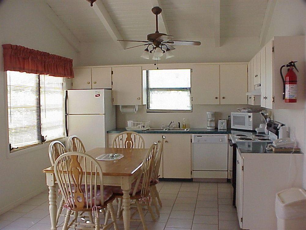 Pelican Beach Villas Marsh Limanı Oda fotoğraf